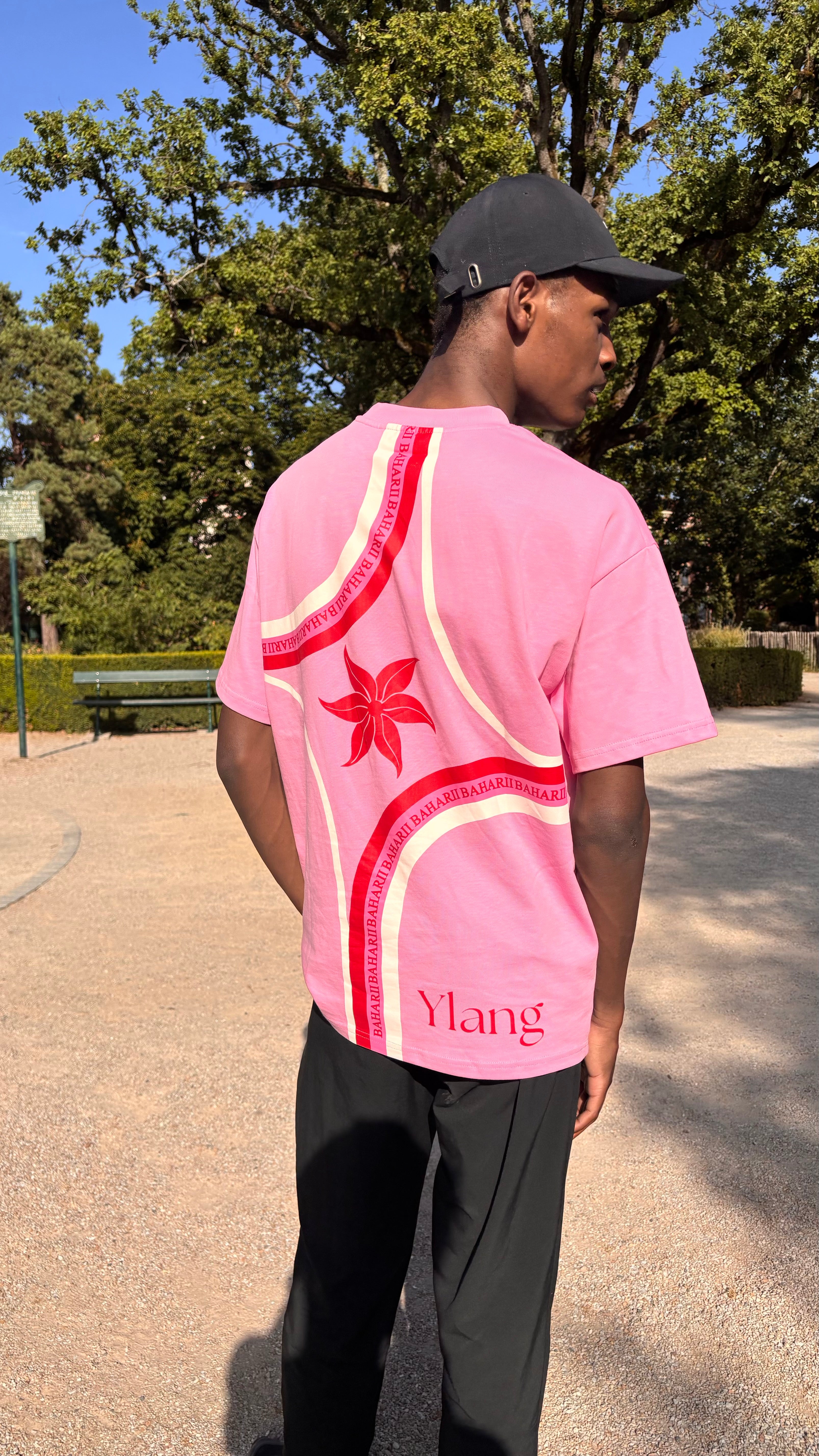 T-shirt Rose Baharii Oversize – Édition Signature