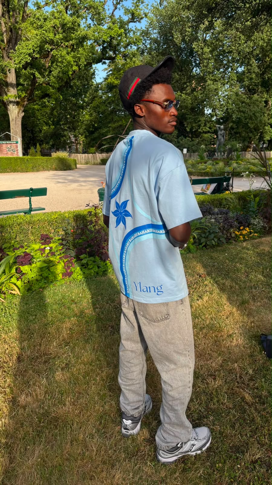 T-shirt Blue Baharii Oversize – Édition Signature